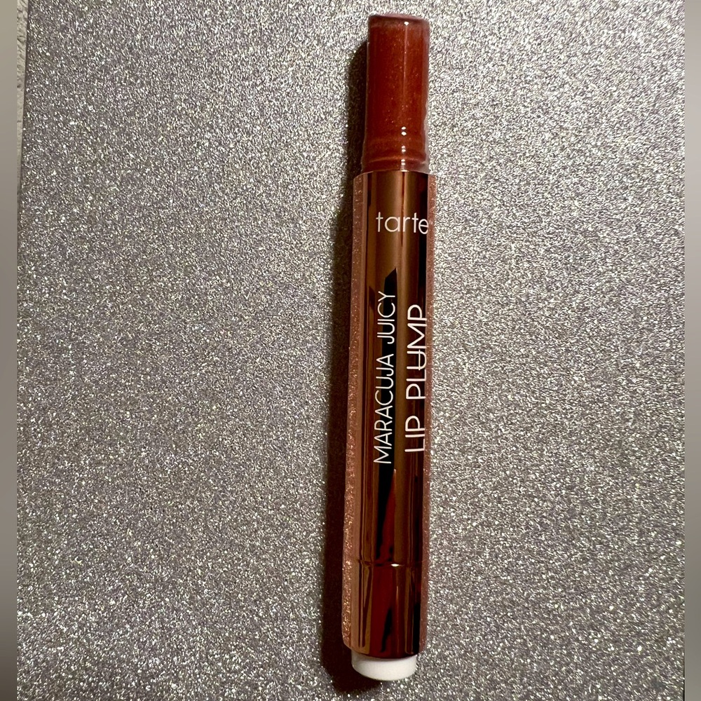 TARTE. Maracuja Juicy Rich Pink Amethyst Shimmer Glass Lip Plump